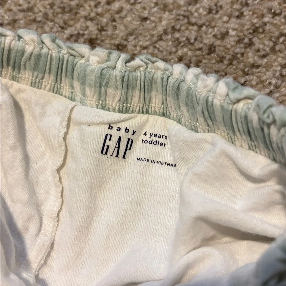 Gap Kids 100% Cotton Light Sage Green and White Gingham Size 4T Built In Shorts
